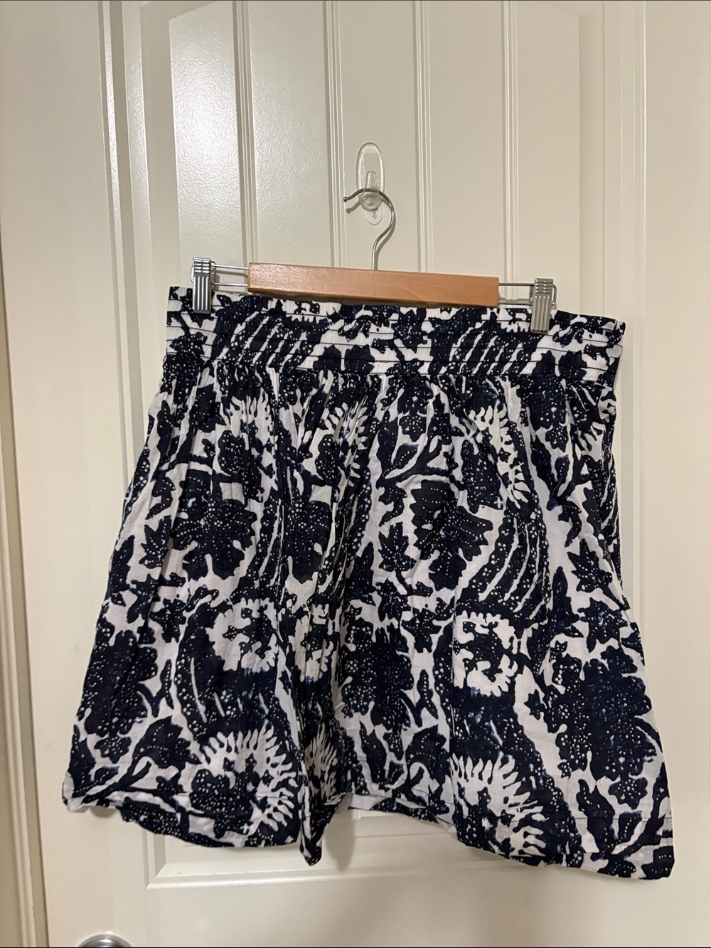 Banana Republic Navy & White Printed Skirt